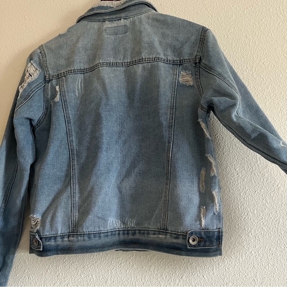 Women's Denim Distressed Jean Jacket Size Medium - Picture 10 of 10